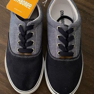 GYMBOREE size 3 sneakers